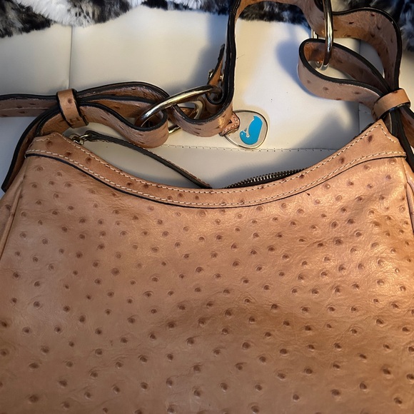 Dooney & Bourke Ostrich Shoulder Bag with Classic Design. Vintage - Picture 7 of 8